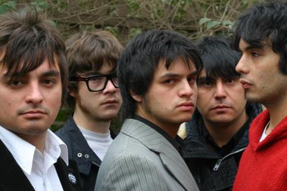 EL DON MUSIC HOUSE Los Bunkers Inauguran, 